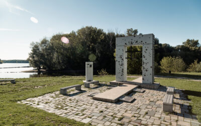 The Iron Curtain Casualties Memorial Was Unveiled by the Queen