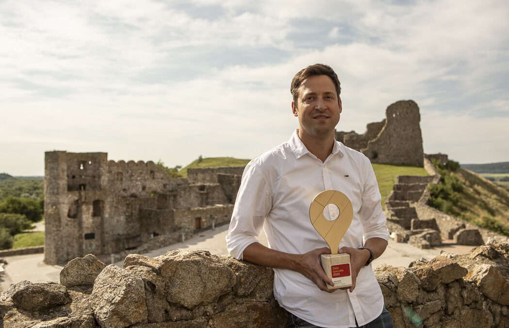 One of the first Golden Pins of this year goes to the Devín Castle in the region of Bratislava– based on ratings of Google Maps users