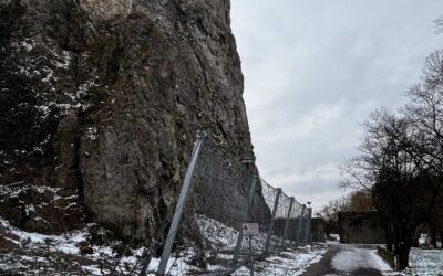 Dynamická ochranná bariéra pod hradom je dokončená